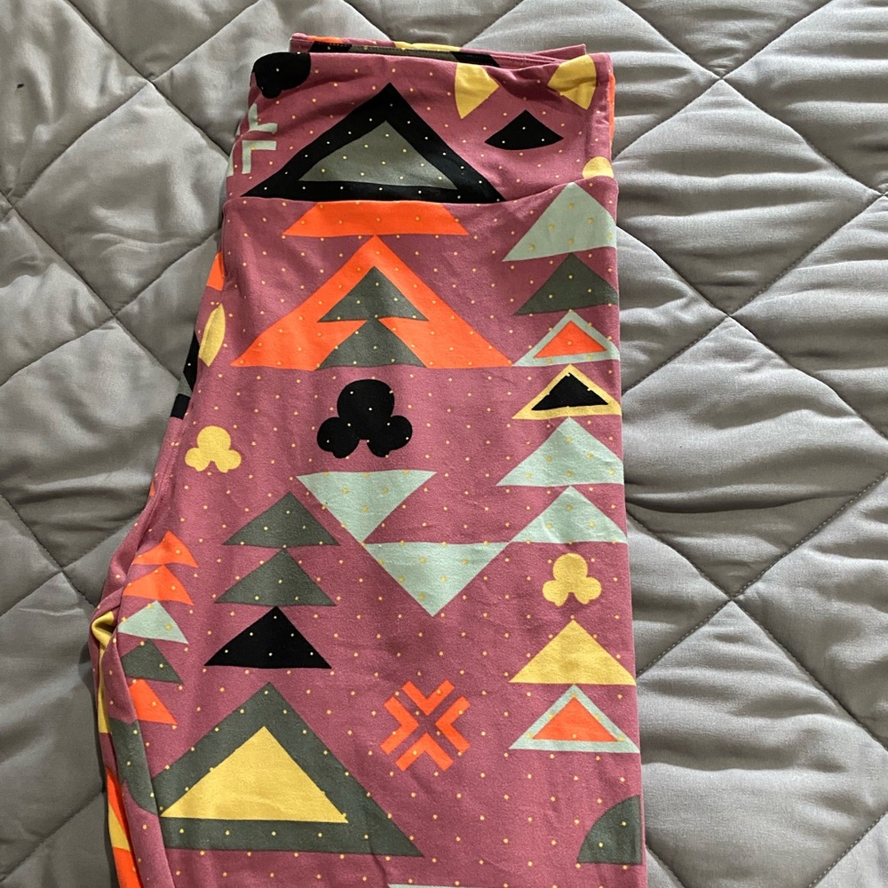 Lularoe Disney tc leggings